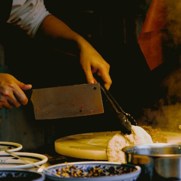 knives chained in China